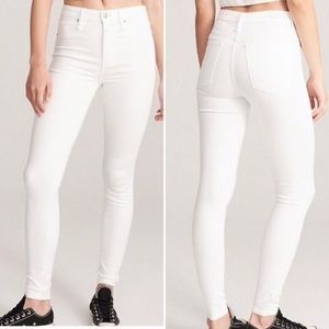 Abercrombie & Fitch Simone HighRise Skinny Jeans🤍